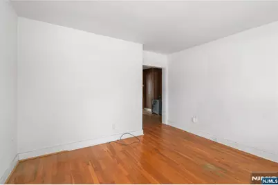354 Hayward Street, Orange, NJ 07050 - Photo 6