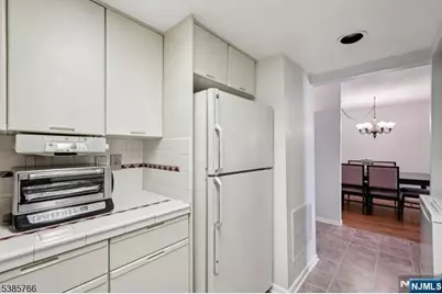 38 Moonachie Road 116 #116, Hackensack, NJ 07601 - Photo 4