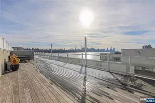 15 Somerset Ln 302, Edgewater, NJ 07020 - Photo 16