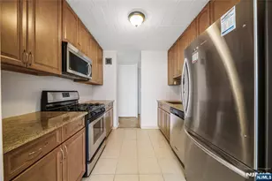 9060 Palisade Ave 507, North Bergen, NJ 07047 - Photo 6