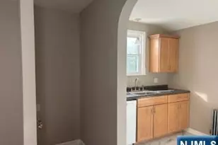 2-38 33rd St, Fair Lawn, NJ 07410 - Photo 4