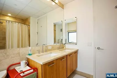 4 Beacon Way 1412 #1412, Jersey City, NJ 07304 - Photo 14