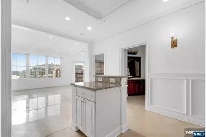 22 Ave At Port Imperial 403 #403, West New York, NJ 07093 - Photo 8