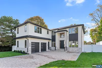 156 Stuart Street, Paramus, NJ 07652 - Photo 2