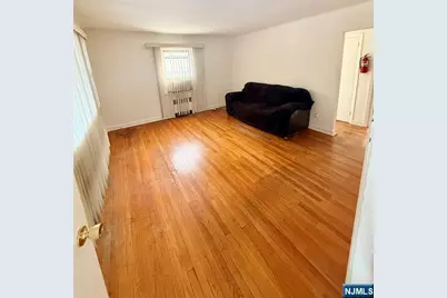 145 Sargeant Avenue, Clifton, NJ 07013 - Photo 2