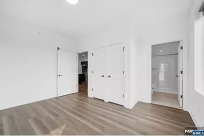 315 Railroad Avenue 204 #204, East Rutherford, NJ 07073 - Photo 14