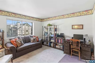 1306 Faulkner Court, Mahwah, NJ 07430 - Photo 18