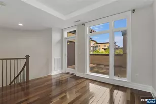 6 Cambridge Way 6, Weehawken, NJ 07086 - Photo 10