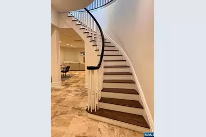 211 Vaccaro Drive, Cresskill, NJ 07626 - Photo 46