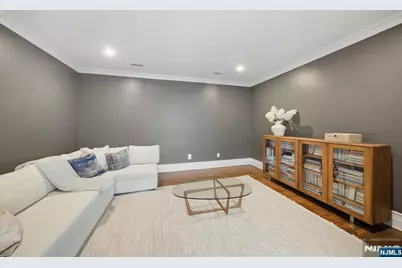 211 Vaccaro Drive, Cresskill, NJ 07626 - Photo 34