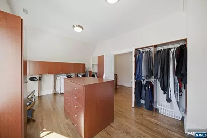 211 Vaccaro Drive, Cresskill, NJ 07626 - Photo 32