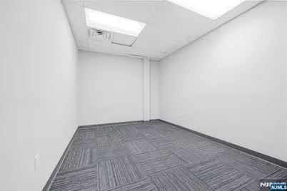 1 Lethbridge Plaza 3 #3, Mahwah, NJ 07430 - Photo 1