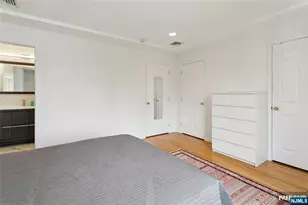 245 Knox Ave, Cliffside Park, NJ 07010 - Photo 24