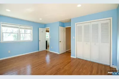 595 Colonial Road, River Vale Township, NJ 07675 - Photo 18