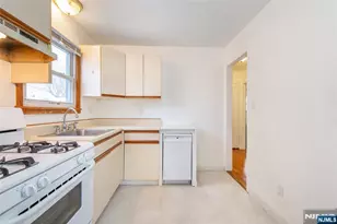 116 Edison St, Clifton, NJ 07013 - Photo 8