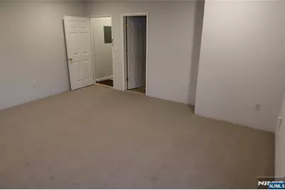 173 E 54th Street, Elmwood Park, NJ 07407 - Photo 10