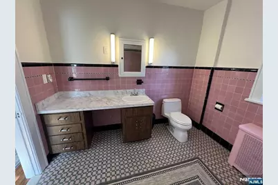 217 Hawthorne Avenue 2nd Floor #2nd floor, Hawthorne, NJ 07506 - Photo 12