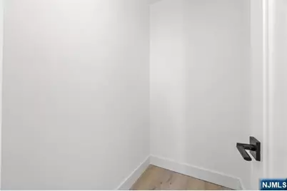 491 Broadway 402 #402, Bayonne, NJ 07002 - Photo 18