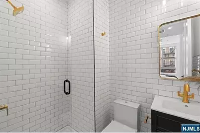 491 Broadway 402 #402, Bayonne, NJ 07002 - Photo 12