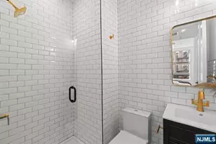 491 Broadway 402, Bayonne, NJ 07002 - Photo 12