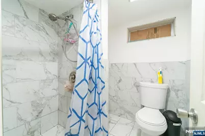 211 Bergen Avenue, Kearny, NJ 07032 - Photo 18