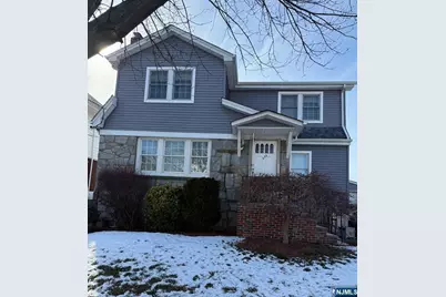 628 2nd Avenue 1st Floor #1st floor, Lyndhurst Township, NJ 07071 - Photo 1