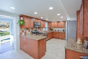 287 Skyline Lake Dr, Ringwood, NJ 07456 - Photo 14