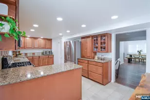 287 Skyline Lake Dr, Ringwood, NJ 07456 - Photo 18