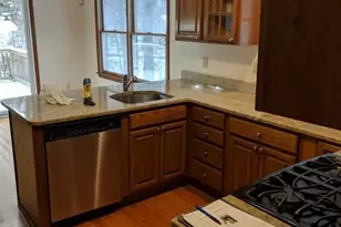 4 Lee Ct, Waldwick, NJ 07463 - Photo 12