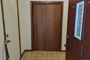 4 Lee Ct, Waldwick, NJ 07463 - Photo 4