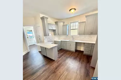 101 Brook Avenue, Englewood, NJ 07631 - Photo 8