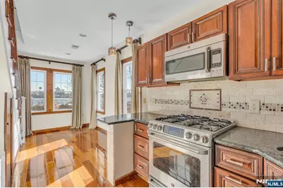 9 Old Wood Road, Edgewater, NJ 07020 - Photo 16