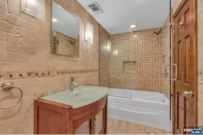 9 Old Wood Road, Edgewater, NJ 07020 - Photo 18