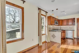 9 Old Wood Rd, Edgewater, NJ 07020 - Photo 14