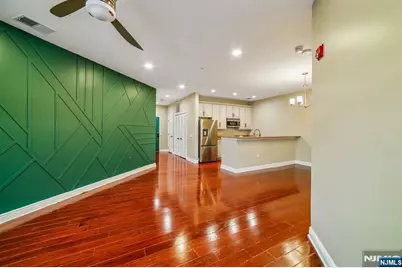 7400 River Road 437 #437, North Bergen, NJ 07047 - Photo 2