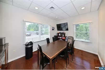 253 Madison Avenue, Wyckoff Township, NJ 07481 - Photo 6