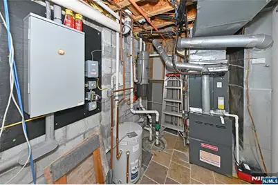 253 Madison Avenue, Wyckoff Township, NJ 07481 - Photo 14