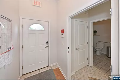 253 Madison Avenue, Wyckoff Township, NJ 07481 - Photo 12