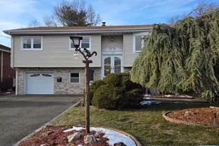 135 Franklin St, Little Ferry, NJ 07643 - Photo 1