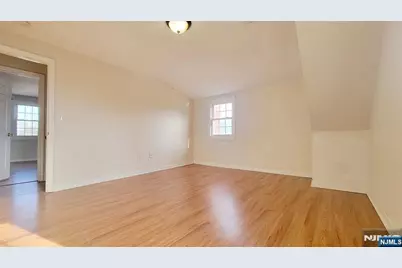 96 Westside Avenue, Bergenfield, NJ 07621 - Photo 8