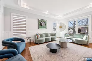 298 Buttonwood Dr, Paramus, NJ 07652 - Photo 12