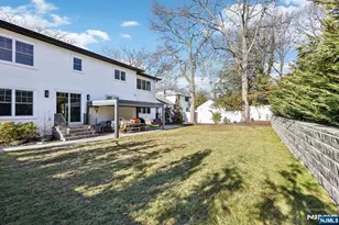 298 Buttonwood Dr, Paramus, NJ 07652 - Photo 48