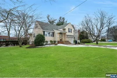 90 Arnot Place, Paramus, NJ 07652 - Photo 1