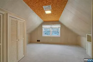 90 Arnot Pl, Paramus, NJ 07652 - Photo 12