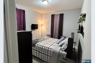 42 Harding Terrace 1 #1, Newark, NJ 07112 - Photo 6