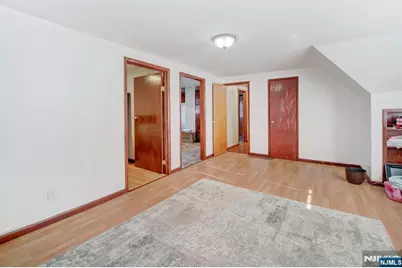 475 Dewey Avenue, Saddle Brook Township, NJ 07663 - Photo 10