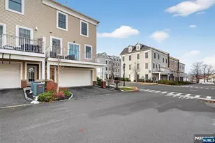 48 Roosevelt Dr, Wood Ridge, NJ 07075 - Photo 40
