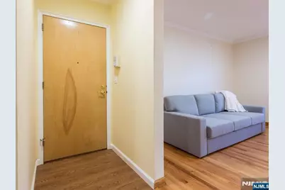 25-18 High Street A #A, Fair Lawn, NJ 07410 - Photo 6