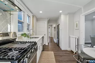 32 Edgewood Rd, Glen Ridge, NJ 07028 - Photo 10