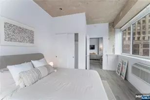 10 Commerce Ct 3G, Newark, NJ 07102 - Photo 10